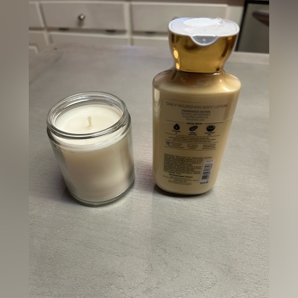 Bath and Body Works Golden Berry Mistletoe Body Lotion and Single Wick Candle - Picture 7 of 8